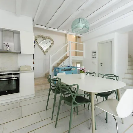 Tatil Evi Paros Golden Vacation Chrisi Akti (Paros)